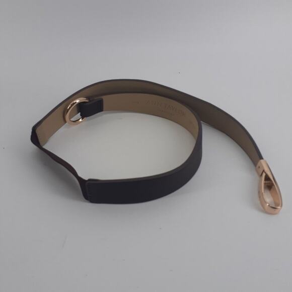 Ann Taylor Loft Burgundy Red Faux Leather Imitation Gold Tone Buckle Size Small - Picture 2 of 12